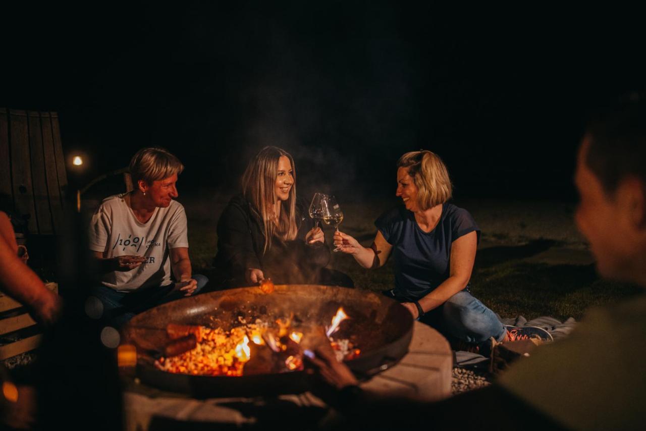 Готель Wine Camp Hazic Светий Мартин-на-Мурі Екстер'єр фото